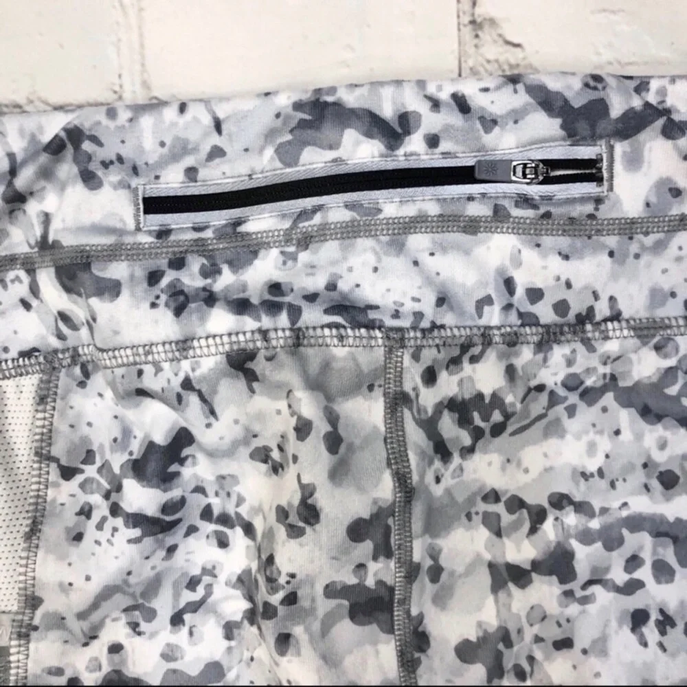 Athleta Run Dapple Be Free Crop Legging Gray White Size Small Activewear - Picture 4 of 14